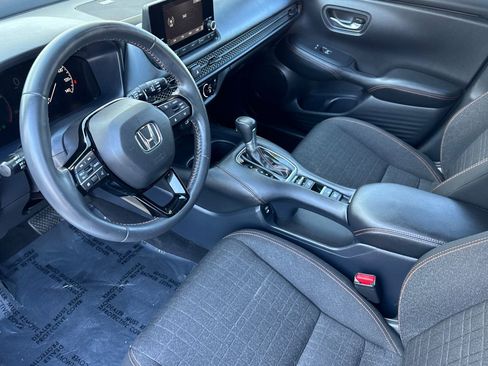 Used 2024 Honda HR-V Sport image 9
