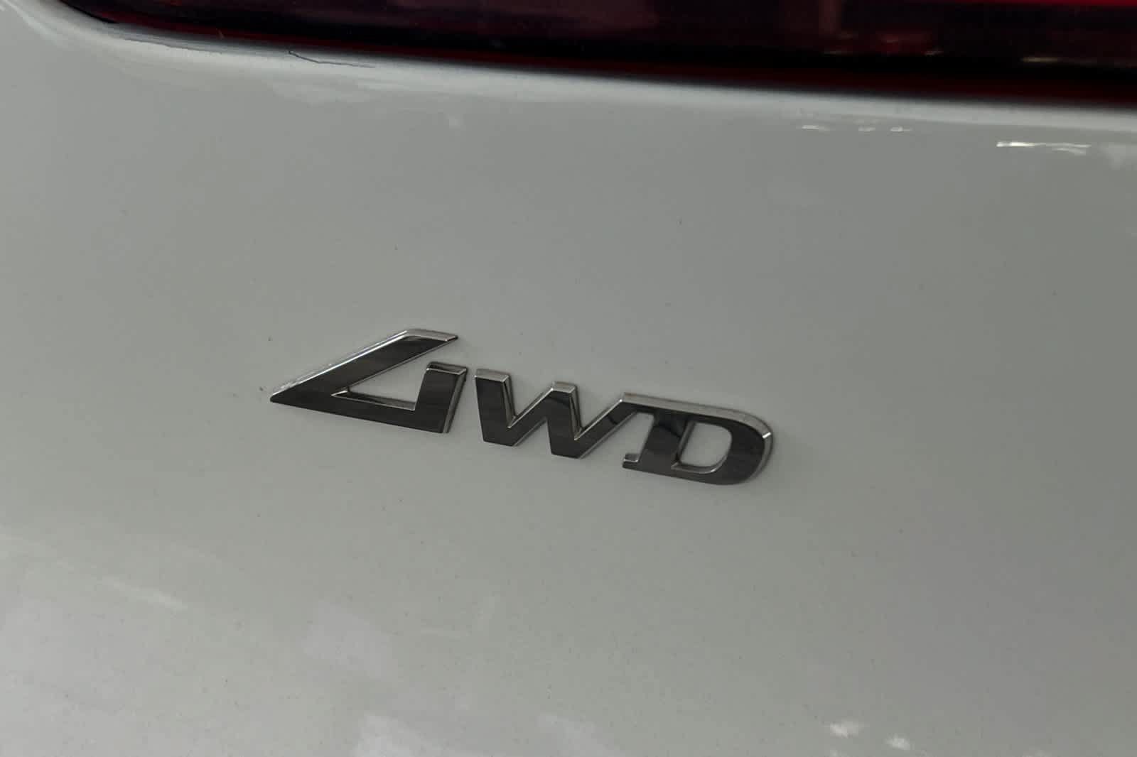 Used 2025 Genesis GV70 2.5T AWD/4WD image 15
