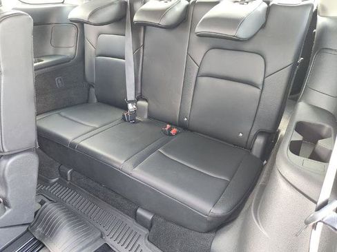 Certified 2024 Nissan Pathfinder SL FWD image 21