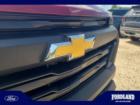 Used 2026 Chevrolet Colorado W/T w/ Advanced Trailering Package AWD/4WD image 23
