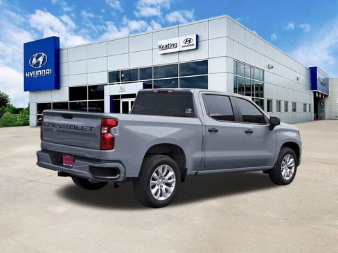 Used 2025 Chevrolet Silverado 1500 Custom w/ LPO, Dark Essentials Package RWD image 5