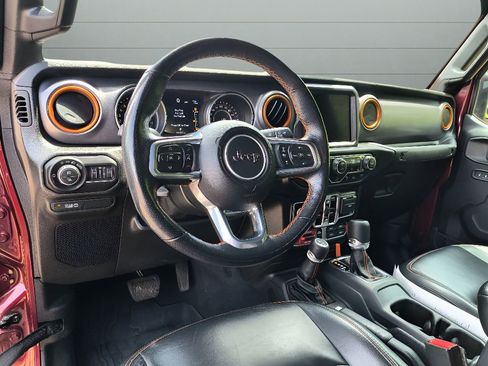 Used 2021 Jeep Gladiator Mojave AWD/4WD image 17
