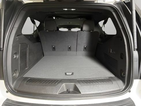 Certified 2025 Chevrolet Suburban LT w/ Comfort Package RWD image 29