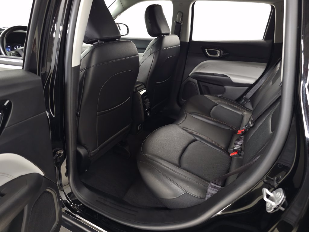 Used 2022 Jeep Compass Limited AWD/4WD image 25