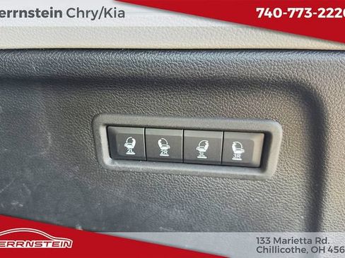 Used 2024 Jeep Wagoneer L Series II w/ Flexible Seating Group AWD/4WD image 28