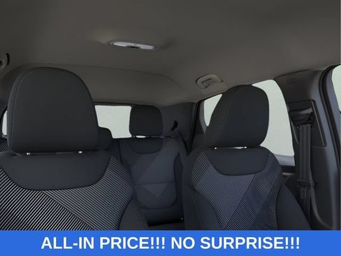 New 2027 Chevrolet Bolt LT w/ Comfort Package FWD image 18
