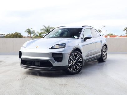 Certified 2025 Porsche Macan Electric