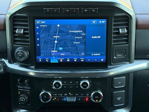 Used 2022 Ford F150 Lariat w/ Equipment Group 502A High image 21