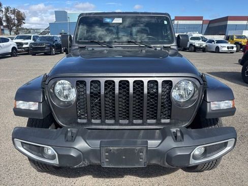 Used 2022 Jeep Gladiator Sport AWD/4WD image 2
