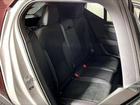 Used 2023 Volvo XC40 Recharge Ultimate w/ Protection Package Premier AWD/4WD image 26