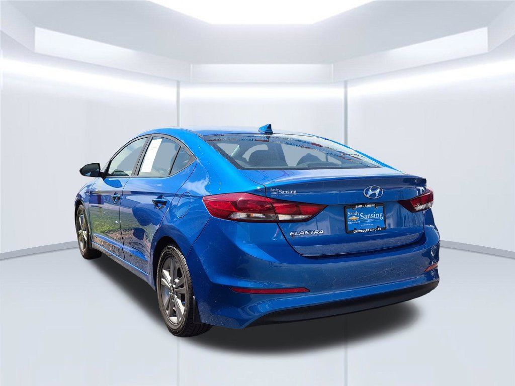 Used 2018 Hyundai Elantra Value Edition FWD image 2