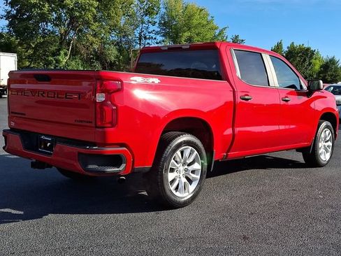 Used 2020 Chevrolet Silverado 1500 Custom w/ Custom Value Package AWD/4WD image 9