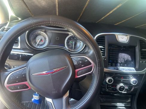 Used 2020 Chrysler 300 Touring w/ Sport Appearance Package RWD image 16