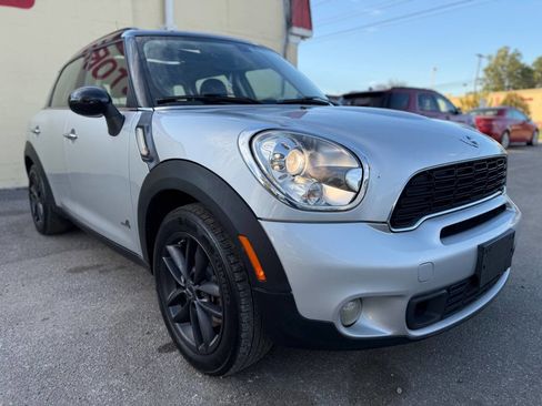 Used 2012 MINI Cooper Countryman S image 2