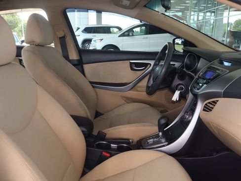 Used 2013 Hyundai Elantra GLS w/ Preferred Pkg FWD image 35