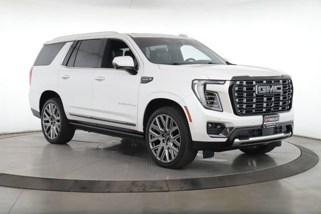 Used 2025 GMC Yukon Denali Ultimate w/ LPO, Floor Liner Package AWD/4WD image 2