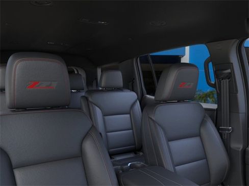 New 2026 Chevrolet Traverse Z71 image 25