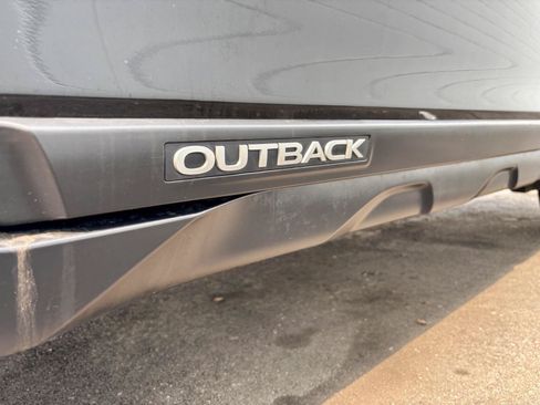 Used 2017 Subaru Outback 2.5i Premium AWD/4WD image 22