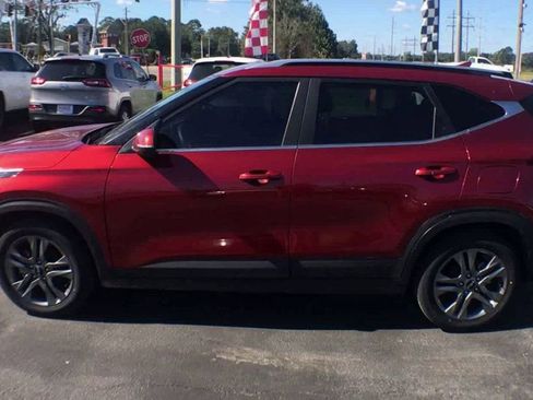 Used 2023 Kia Seltos S image 5