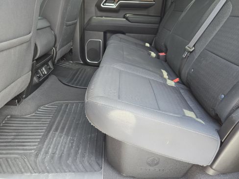 Used 2023 Chevrolet Silverado 1500 LT AWD/4WD image 33