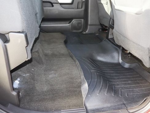 Used 2018 Chevrolet Silverado 1500 LT w/ Trailering Package image 9