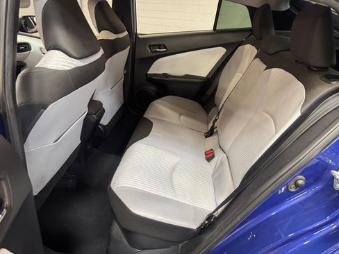 Used 2016 Toyota Prius Two FWD image 16