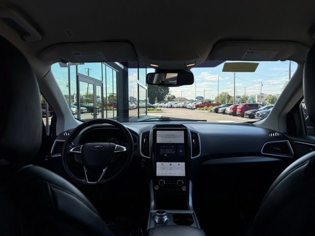 Used 2024 Ford Edge SEL AWD/4WD image 15