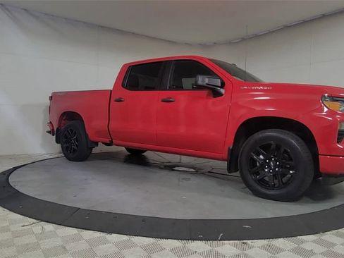 Used 2023 Chevrolet Silverado 1500 Custom image 9