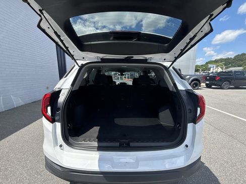 Used 2021 GMC Terrain SLE FWD image 20