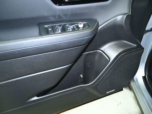 Certified 2025 Subaru Forester Limited image 26