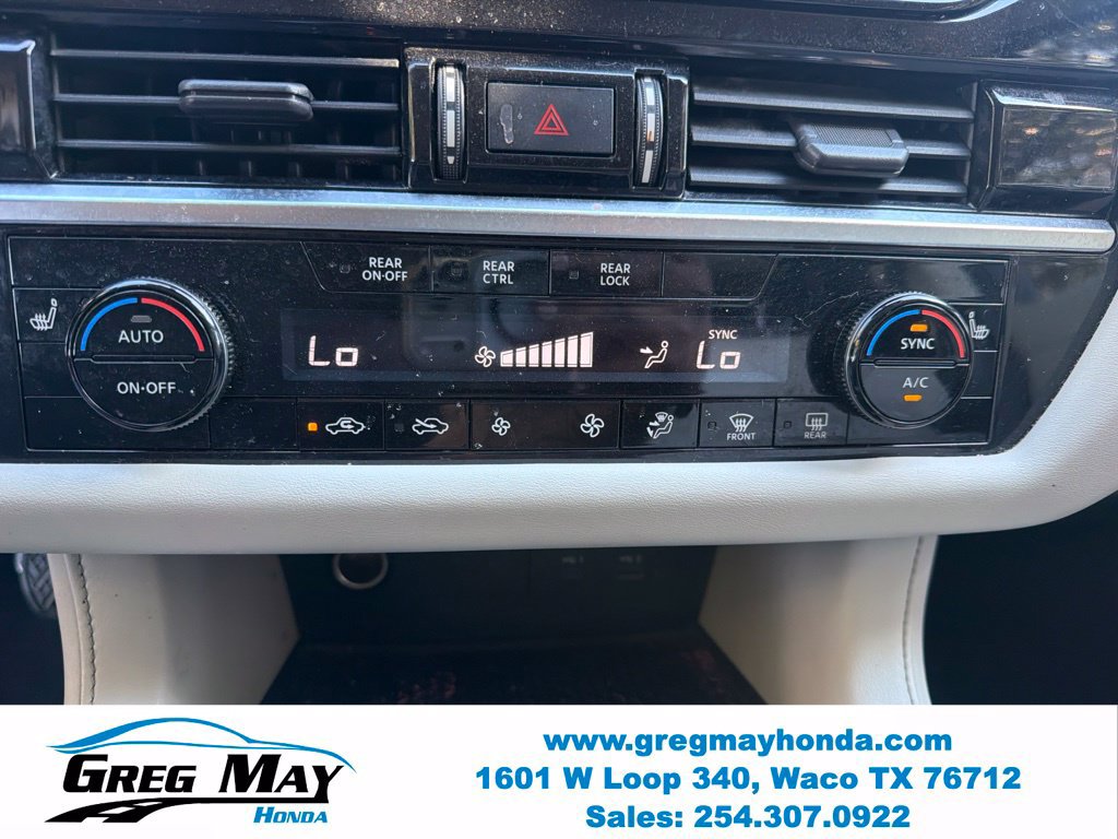 Used 2022 Nissan Pathfinder SV FWD image 19