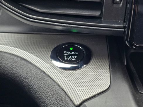 Used 2020 Ford Explorer XLT w/ Comfort Package image 38