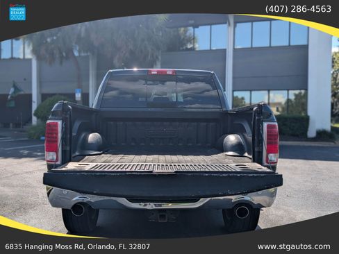 Used 2015 RAM 1500 Laramie RWD image 26