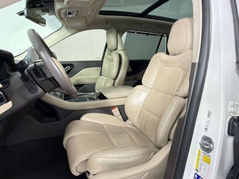 Used 2021 Lincoln Aviator Reserve w/ Equipment Group 210A image 5