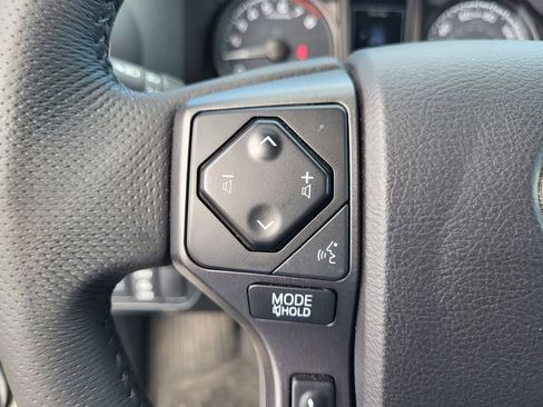 Used 2021 Toyota Tacoma TRD Off-Road image 27