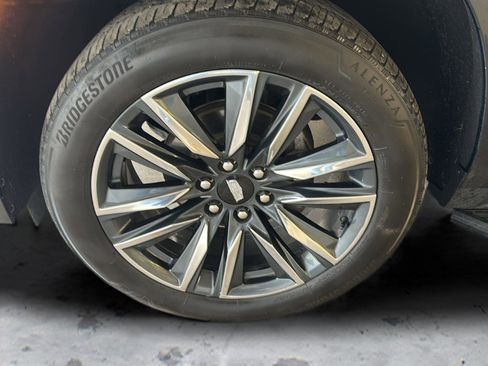 Used 2024 Cadillac Escalade Sport AWD/4WD image 3