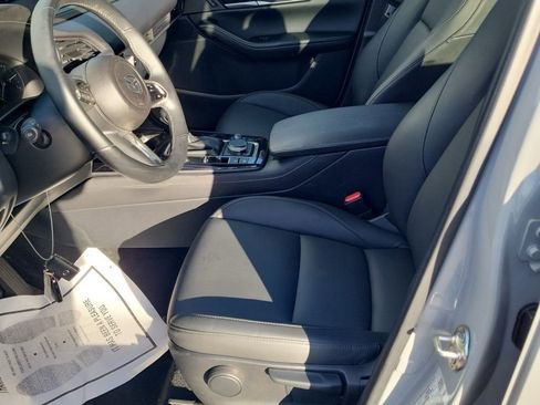 Used 2025 MAZDA CX-30 AWD 2.5 S w/ Select Sport Pkg image 3