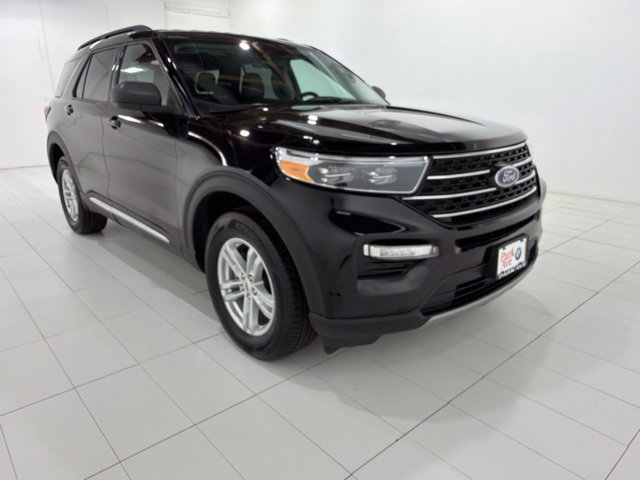 Used 2021 Ford Explorer XLT w/ Equipment Group 202A AWD/4WD image 7