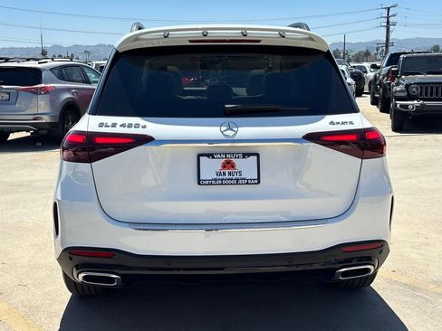 Used 2026 Mercedes-Benz GLE 450e 4MATIC image 4