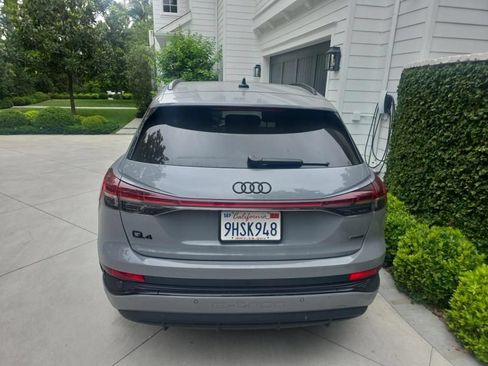 Used 2023 Audi Q4 e-tron Premium Plus w/ Premium Plus AWD/4WD image 4