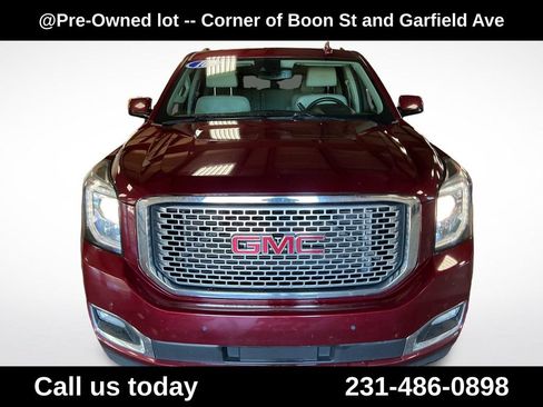 Used 2016 GMC Yukon XL Denali w/ Open Road Package AWD/4WD image 8