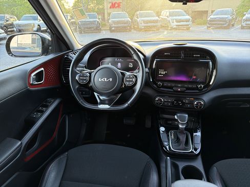 Used 2023 Kia Soul GT-Line FWD image 22