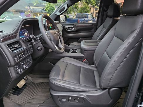 Used 2023 Chevrolet Tahoe Z71 w/ Z71 Off-Road Package AWD/4WD image 23
