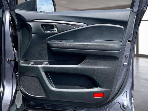 Used 2022 Honda Pilot Special Edition image 24