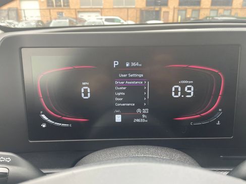 Used 2025 Kia Sportage LX image 39