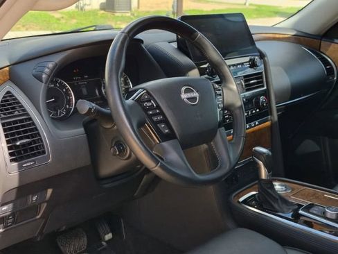 Used 2021 Nissan Armada SL w/ Captain's Chairs Package RWD image 7