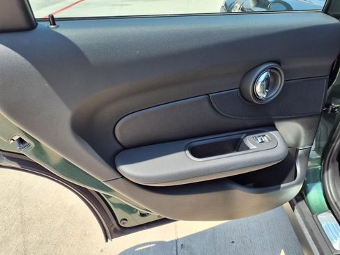 Used 2016 MINI Cooper Clubman FWD image 10