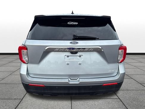 Used 2023 Ford Explorer 4WD image 4