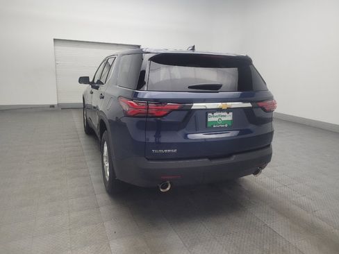 Used 2023 Chevrolet Traverse LS w/ Safety Package FWD image 5