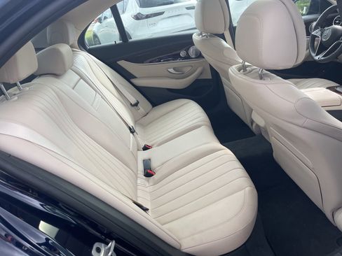 Used 2021 Mercedes-Benz E 450 4MATIC Sedan image 34